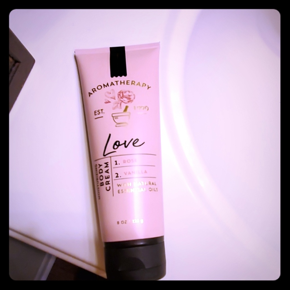 Aromatherapy body cream (NEVER USED)